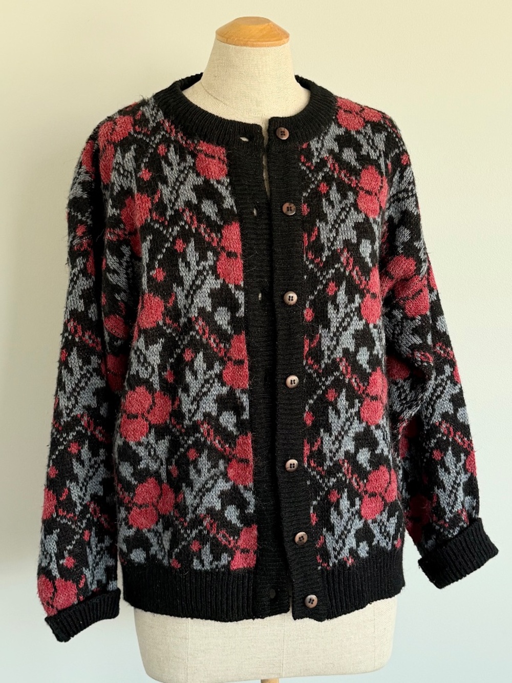 1970s Codas Floral Pattern Cardigan, Size 42